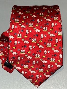 Tom James Executive Collection Red Novelty Pig Print Silk Tie